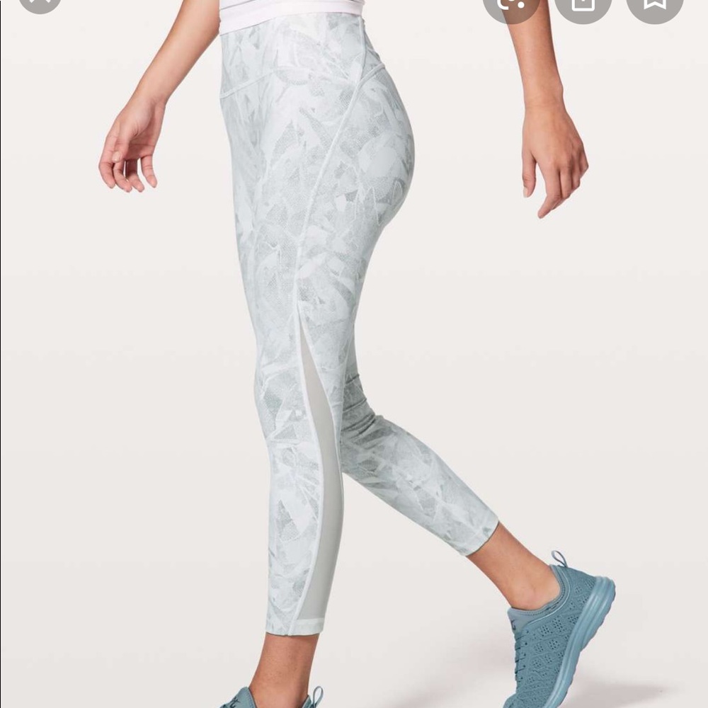 Lululemon train times tight 25”